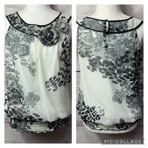 NWOT Maurices Floral Embellished Bubble Hem Tank